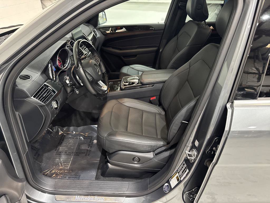 Used 2018 Mercedes-Benz GLS 450 4MATIC image 36