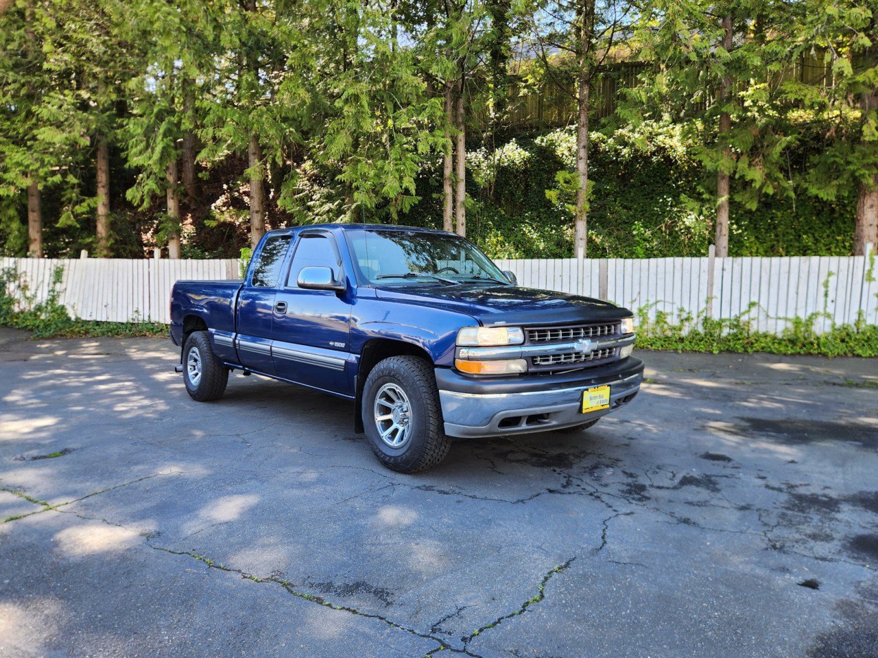 Used 2000 Chevrolet Silverado 1500 LS AWD/4WD image 16