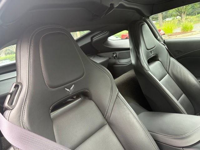 Used 2017 Chevrolet Corvette Stingray Coupe RWD image 33