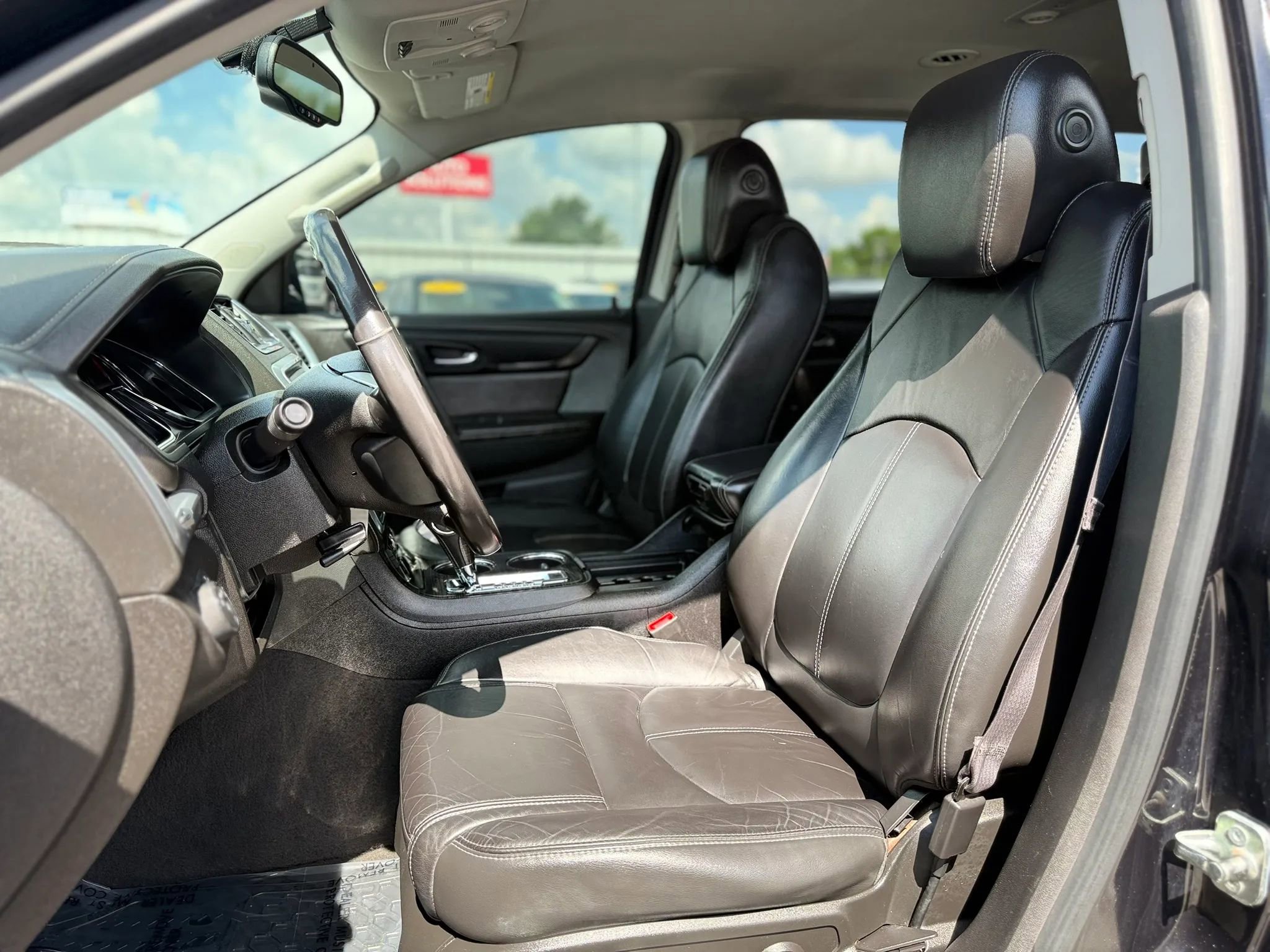 Used 2015 GMC Acadia SLT FWD image 19
