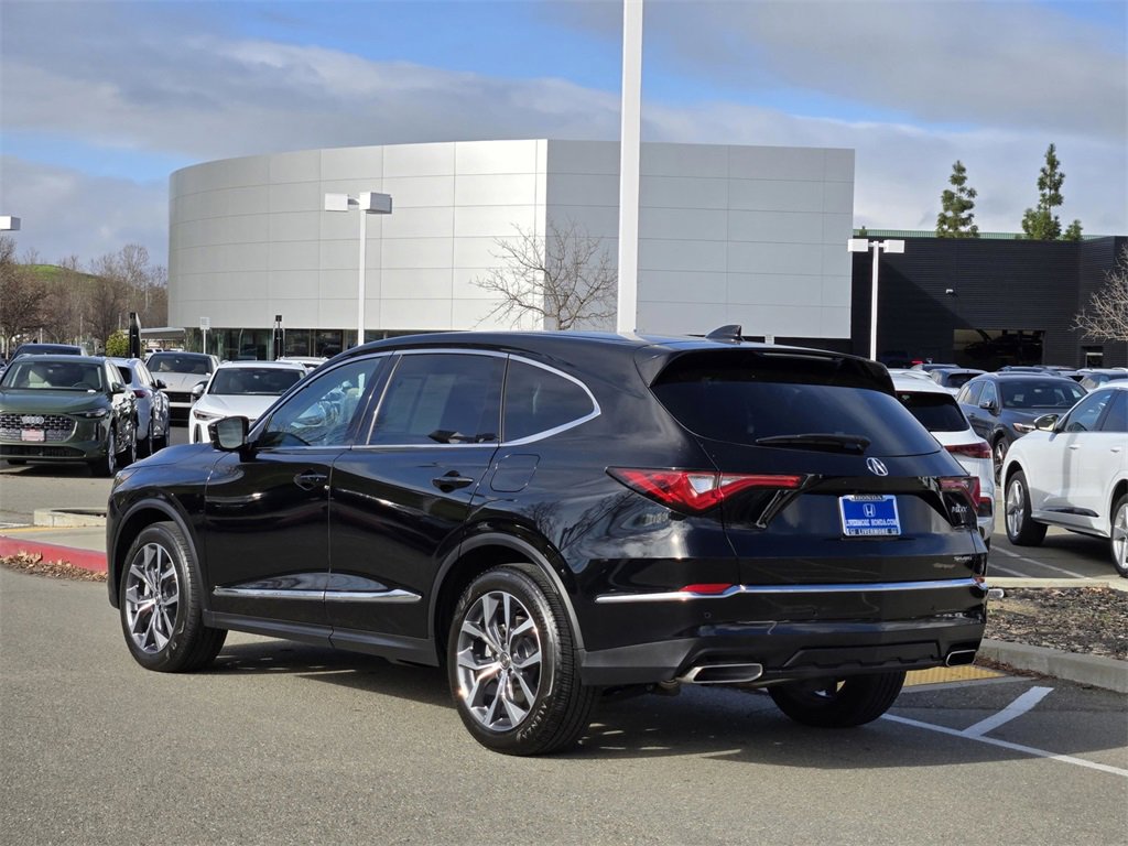 Used 2023 Acura MDX SH-AWD w/ Technology Package image 6