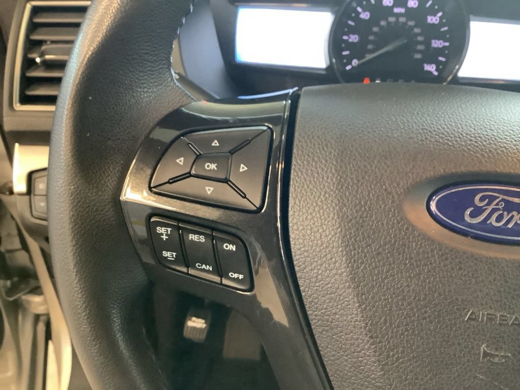 Used 2019 Ford Explorer XLT w/ Equipment Group 202A AWD/4WD image 14