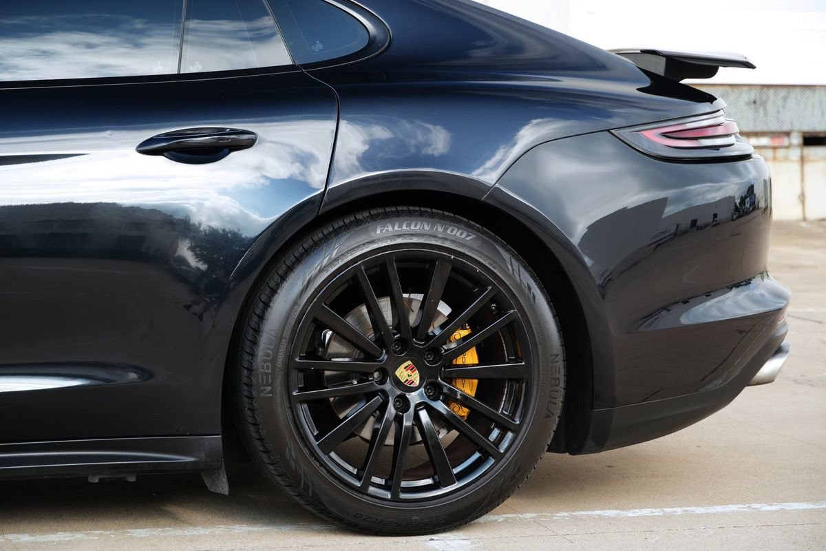 Used 2018 Porsche Panamera 4 AWD/4WD image 25