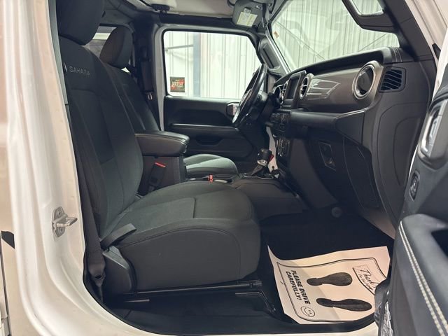 Used 2019 Jeep Wrangler Unlimited Sahara image 25