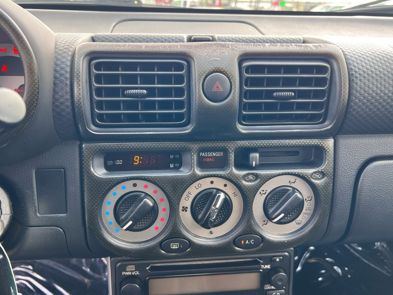 Used 2002 Toyota MR2 image 90