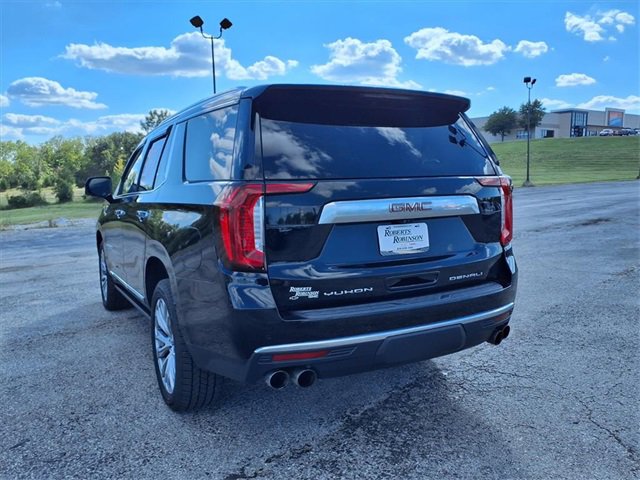 Used 2021 GMC Yukon Denali w/ Denali Premium Package image 19