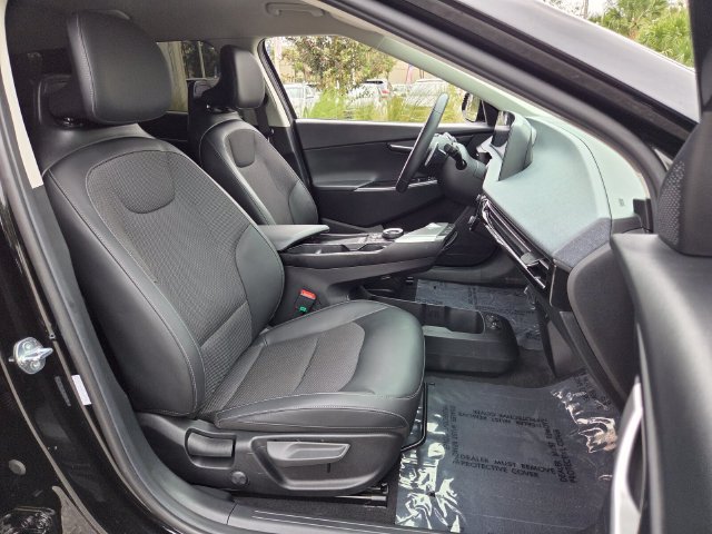 Used 2024 Kia EV6 Light RWD image 16