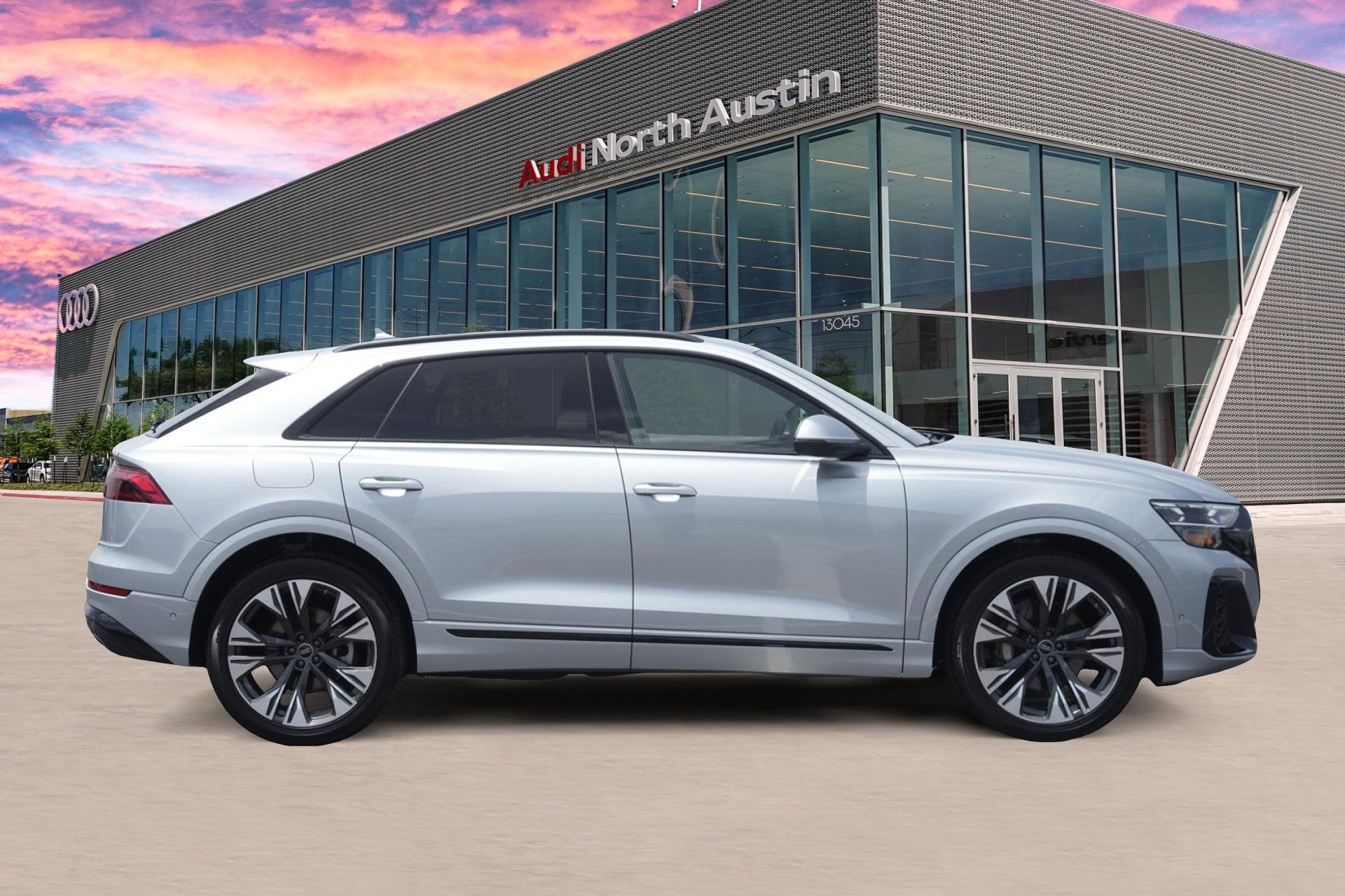 Certified 2025 Audi Q8 Prestige w/ Prestige Package image 4