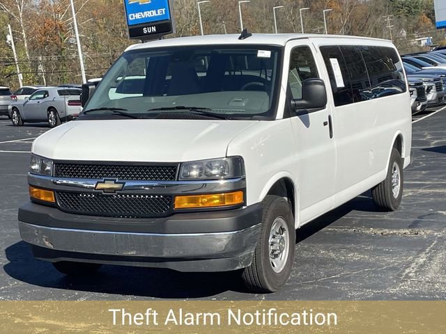 Certified 2025 Chevrolet Express 3500 LT w/ LT Preferred Equipment Group image 8