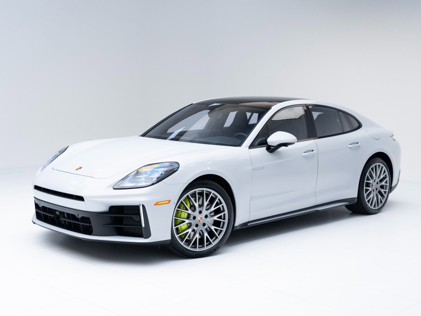 New 2026 Porsche Panamera 4 image 1