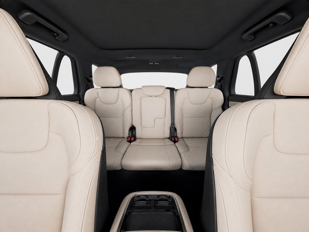 Certified 2026 Volvo XC90 B6 Plus AWD/4WD image 13