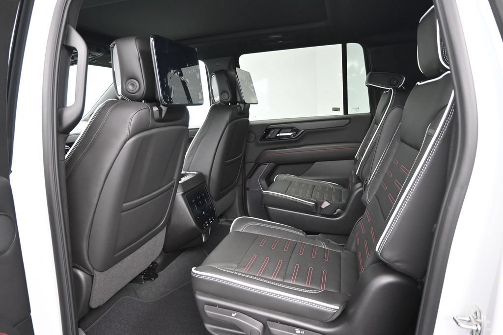 New 2026 GMC Yukon XL AT4 Ultimate AWD/4WD image 17