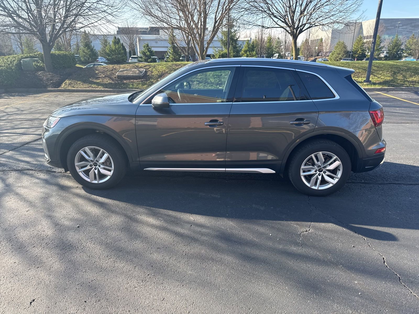 Used 2023 Audi Q5 2.0T Premium w/ Convenience Package image 7
