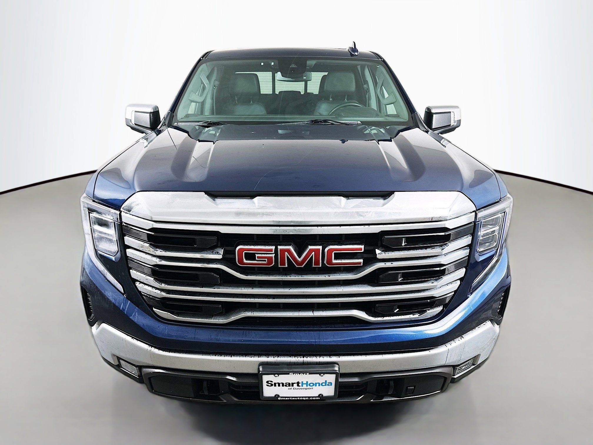 Used 2023 GMC Sierra 1500 SLT w/ SLT Premium Package image 2