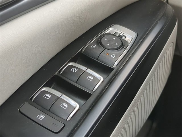 Used 2024 Kia Carnival LX image 28