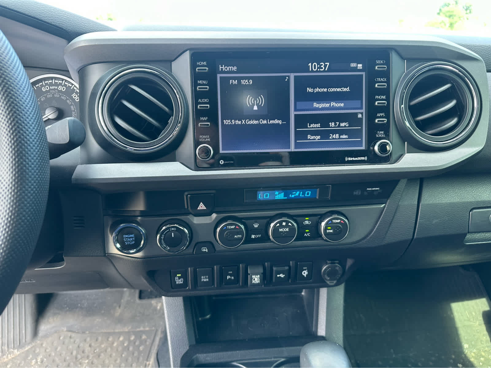 Used 2023 Toyota Tacoma TRD Off-Road w/ Technology Package AWD/4WD image 12