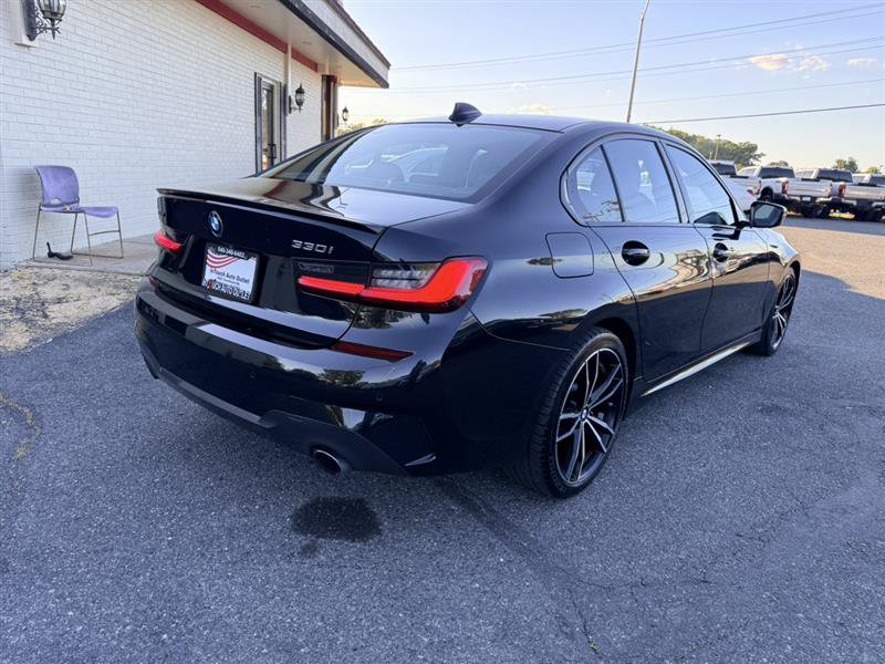 Used 2019 BMW 330i xDrive Sedan w/ M Sport Package AWD/4WD image 5