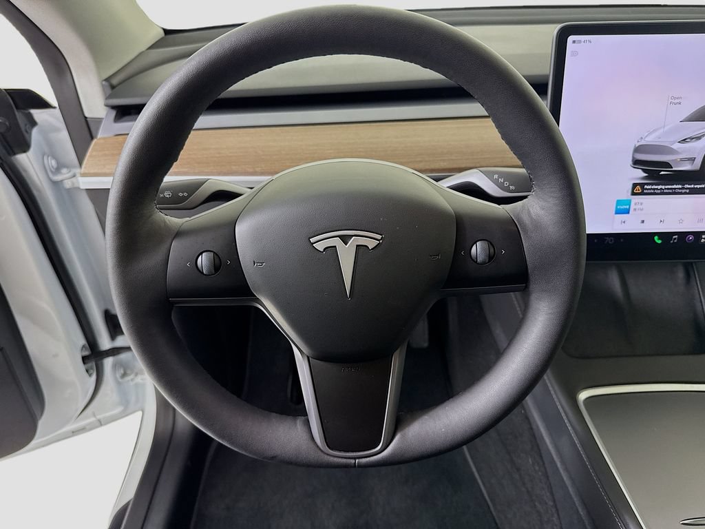 Used 2024 Tesla Model Y Long Range AWD/4WD image 11