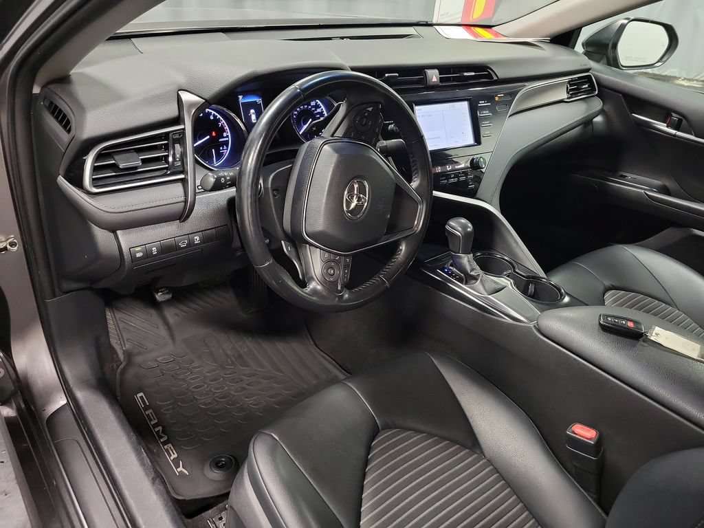 Used 2019 Toyota Camry SE FWD image 13