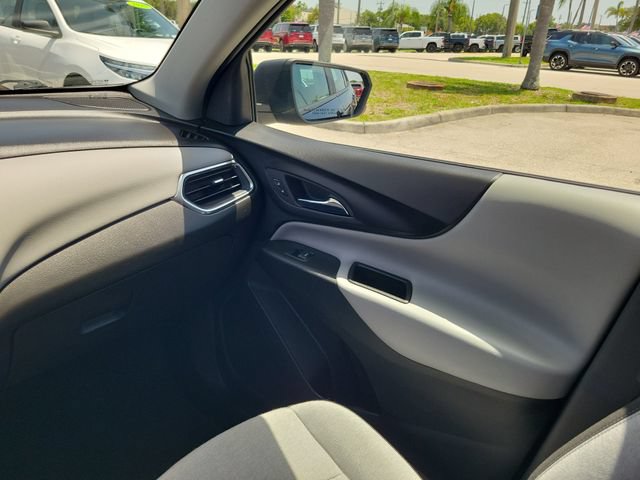 Used 2023 Chevrolet Equinox LS AWD/4WD image 13