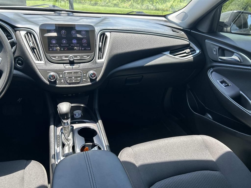 Used 2022 Chevrolet Malibu LT FWD image 20