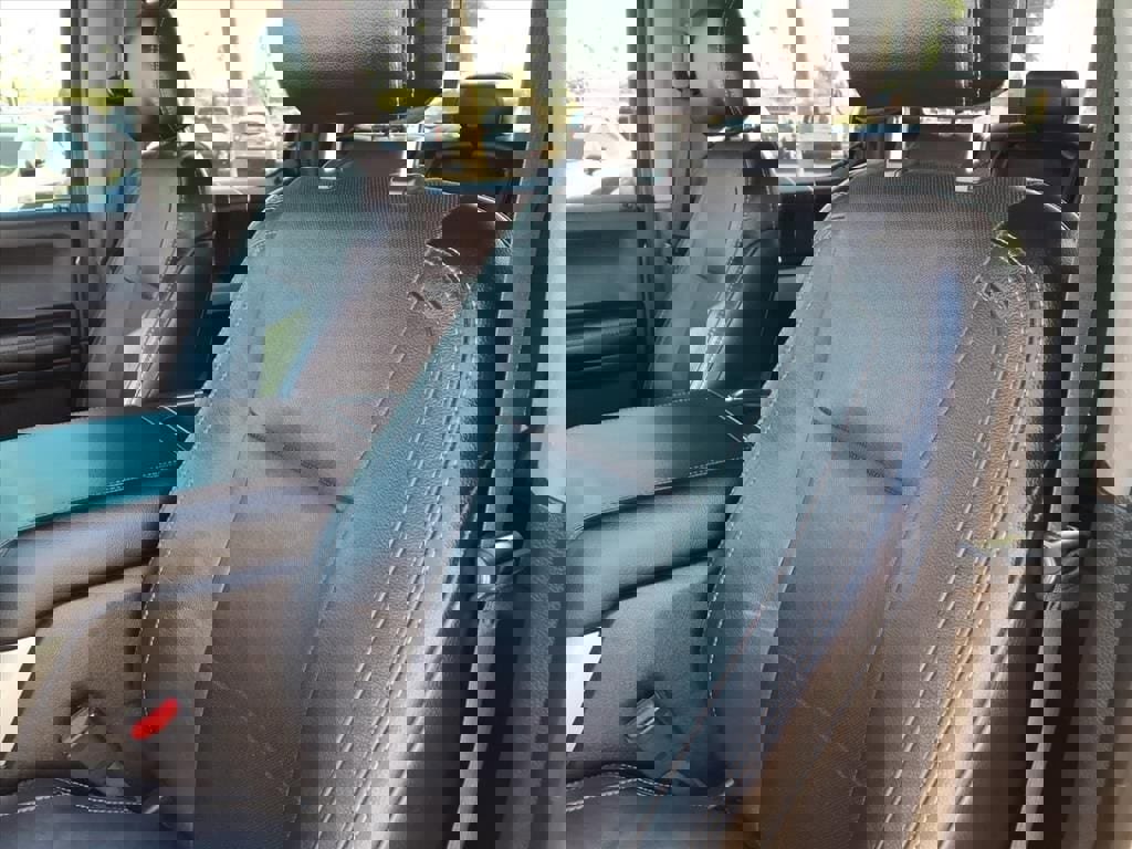 Used 2015 Ford F150 Lariat w/ Equipment Group 502A Luxury image 25