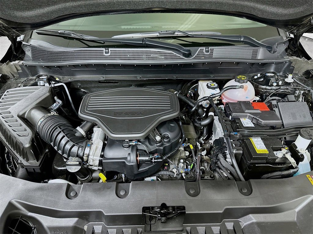 Used 2024 Chevrolet Blazer Premier w/ Driver Confidence II Package image 9