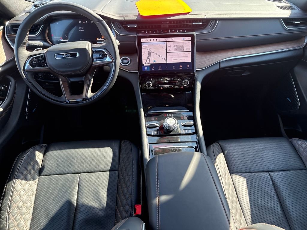 Used 2025 Jeep Grand Cherokee Summit w/ Adv Protech Group IV image 10