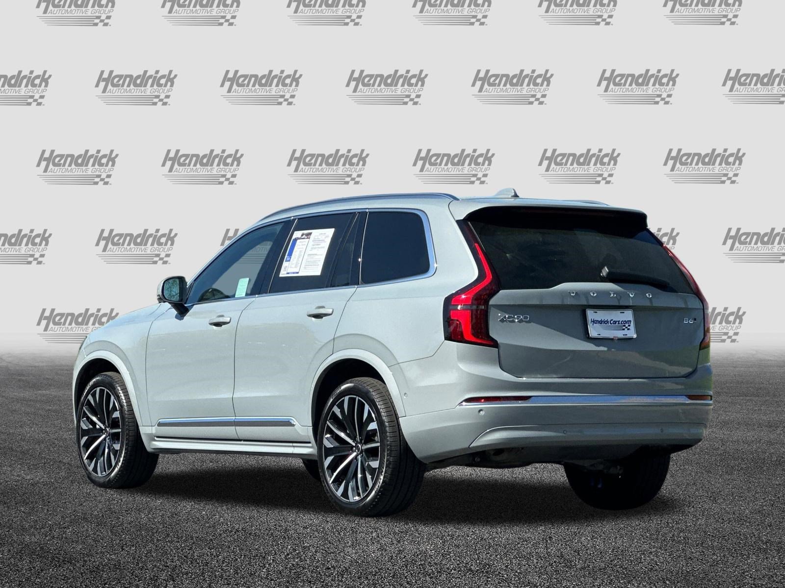 Used 2026 Volvo XC90 B6 Plus w/ Protection Package image 7
