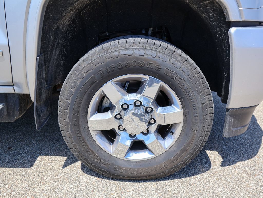 Used 2017 GMC Sierra 3500 Denali w/ Duramax Plus Package AWD/4WD image 31