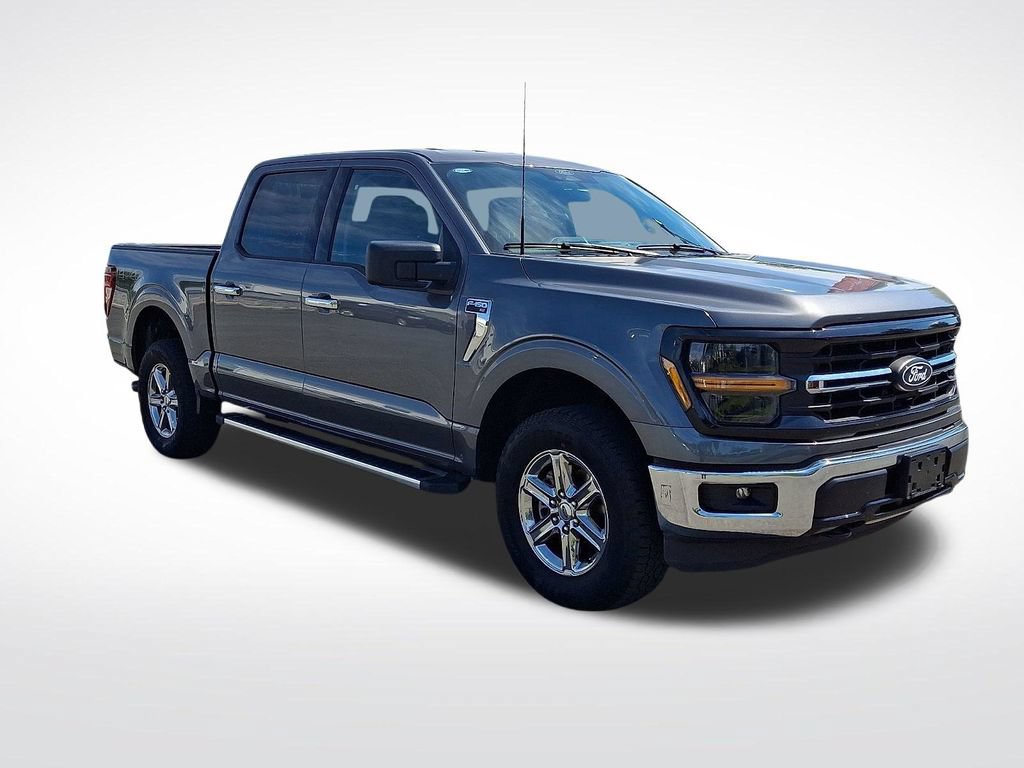 Used 2025 Ford F150 XLT w/ Equipment Group 301A Standard AWD/4WD image 3