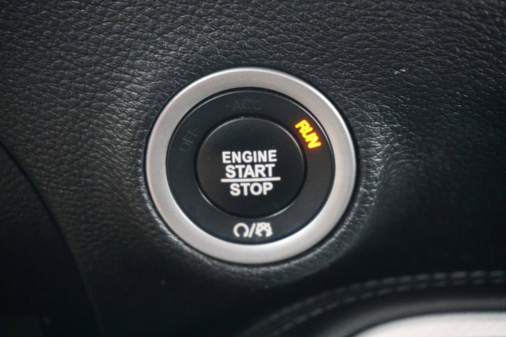 Used 2020 Dodge Challenger SXT w/ Blacktop Package image 28