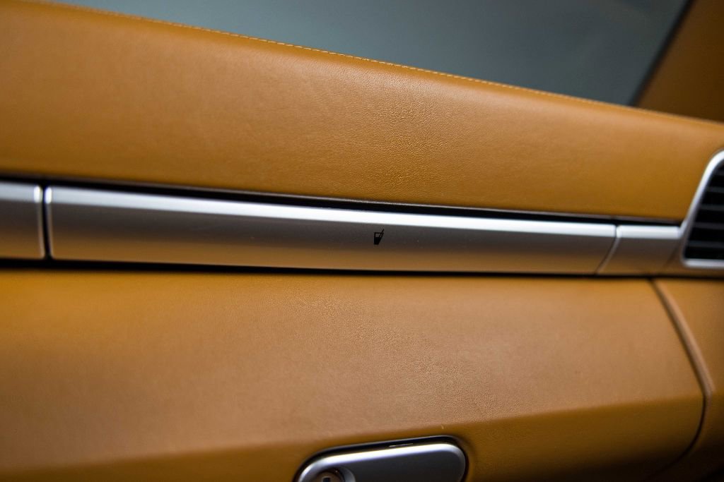 Used 2011 Porsche 911 Turbo S image 39