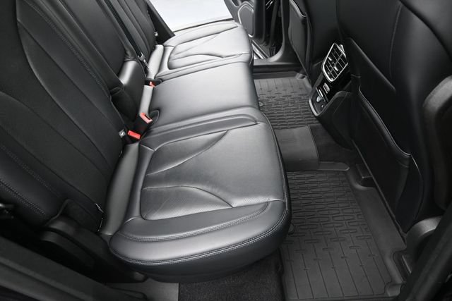 Used 2023 Lincoln Nautilus Reserve AWD/4WD image 19