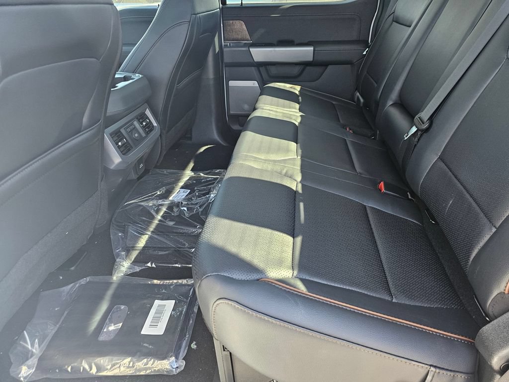 New 2026 Ford F250 Lariat w/ FX4 Off-Road Package AWD/4WD image 17