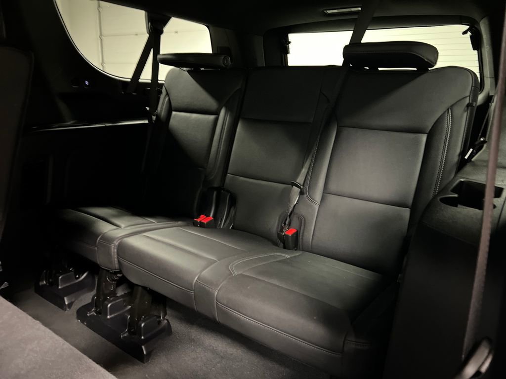 Certified 2025 Chevrolet Suburban Z71 AWD/4WD image 15