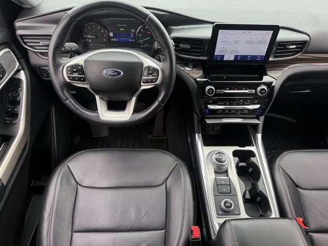 Used 2021 Ford Explorer Limited w/ Hybrid Equipment Group 310A AWD/4WD image 12