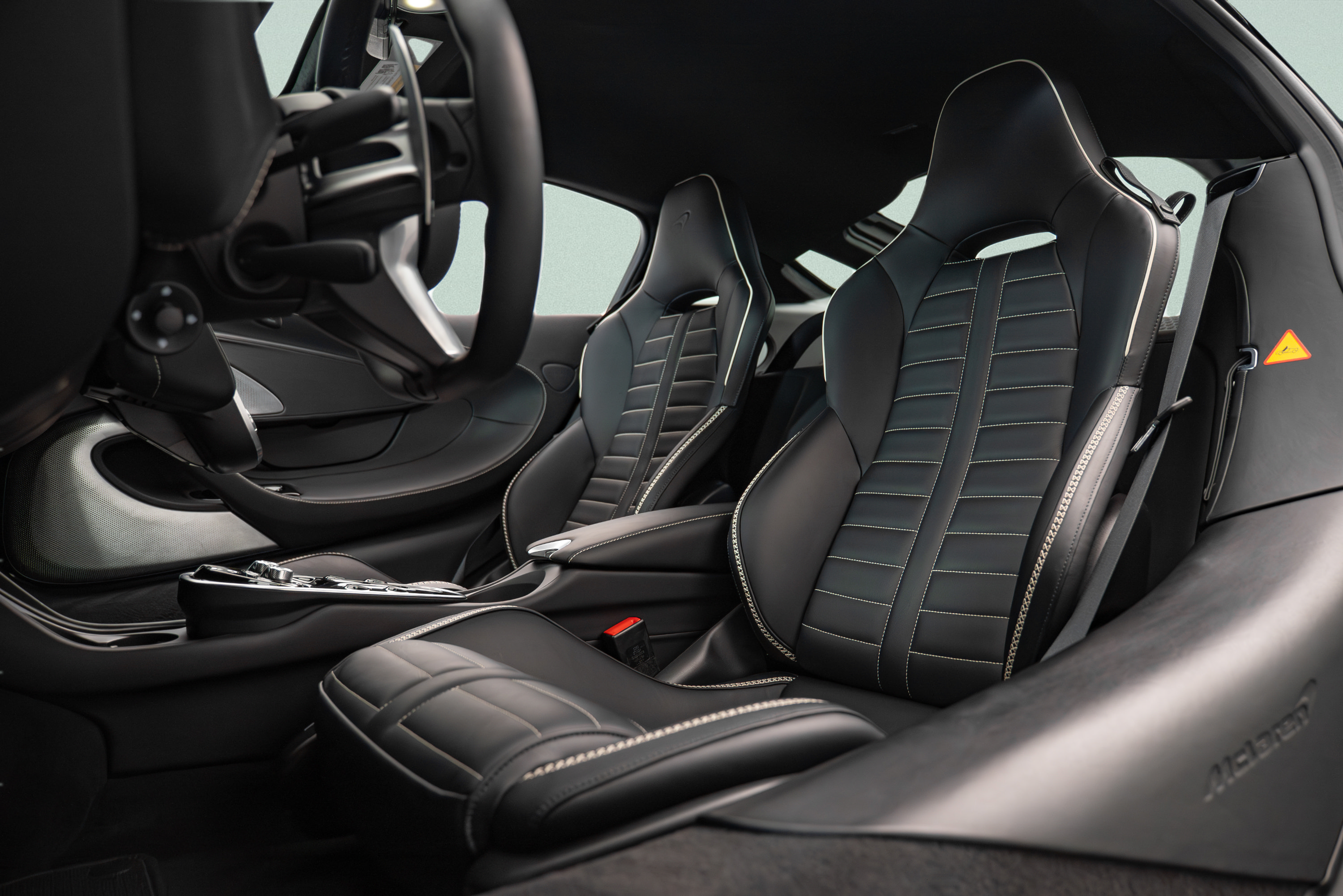 Used 2025 McLaren GTS RWD image 9