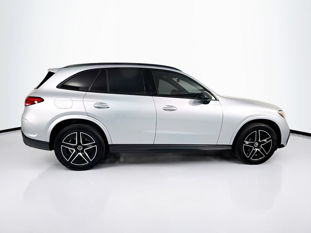 Certified 2026 Mercedes-Benz GLC 300 image 4