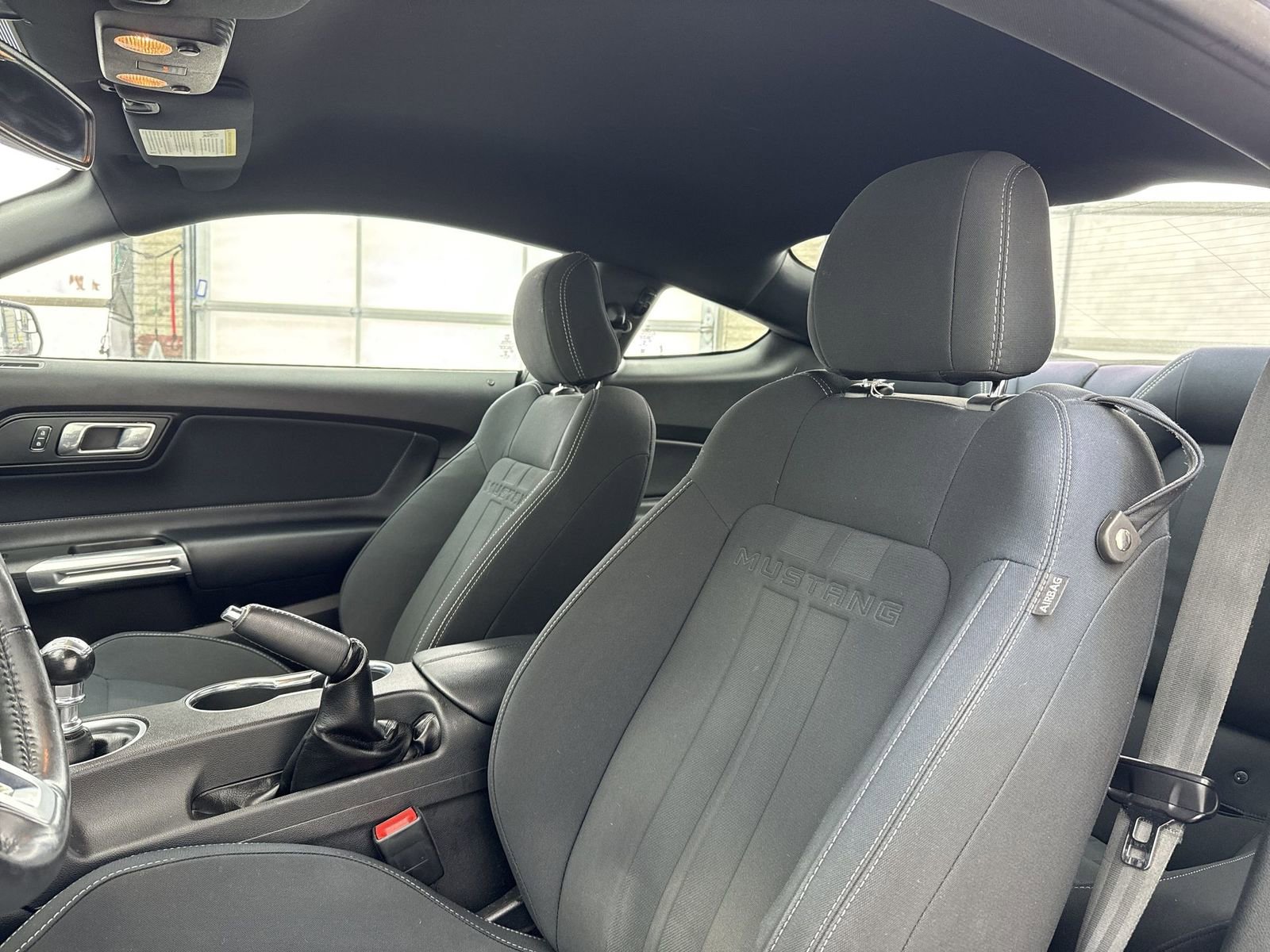 Used 2018 Ford Mustang EcoBoost image 10