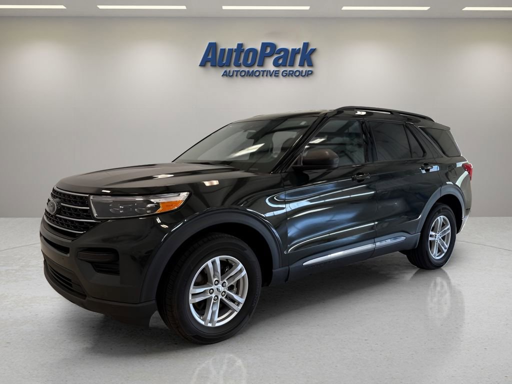 Used 2023 Ford Explorer XLT w/ Class IV Trailer Tow Package AWD/4WD image 3
