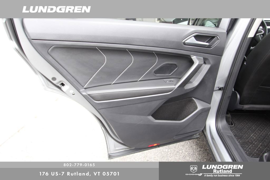 Used 2023 Volkswagen Tiguan SE w/ Panoramic Sunroof Package AWD/4WD image 22
