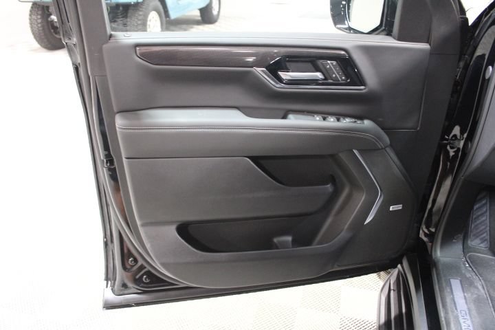 New 2026 GMC Yukon XL Elevation w/ Elevation Premium Package AWD/4WD image 20