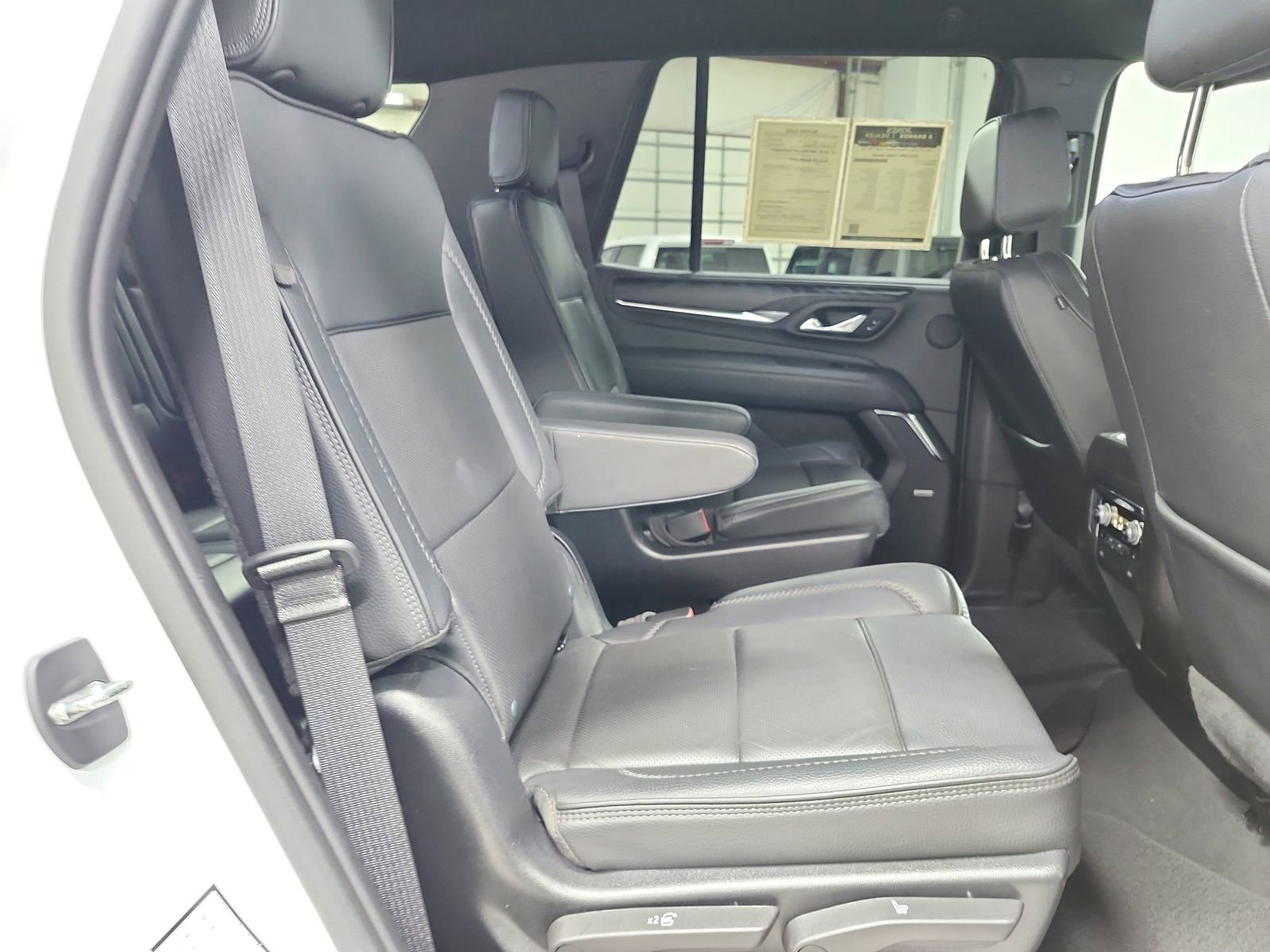 Used 2023 GMC Yukon Denali image 43