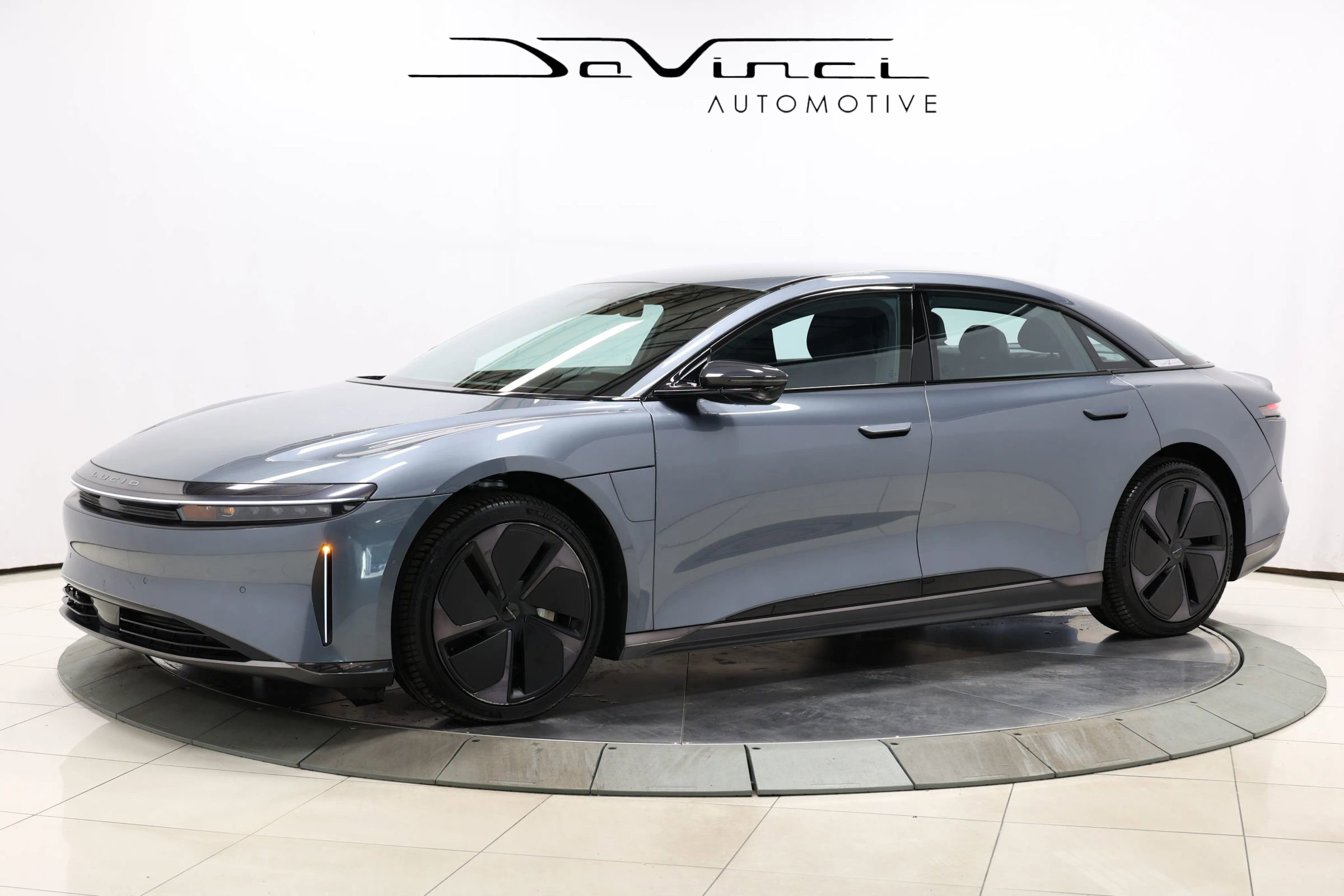Used 2024 Lucid Air Pure image 1