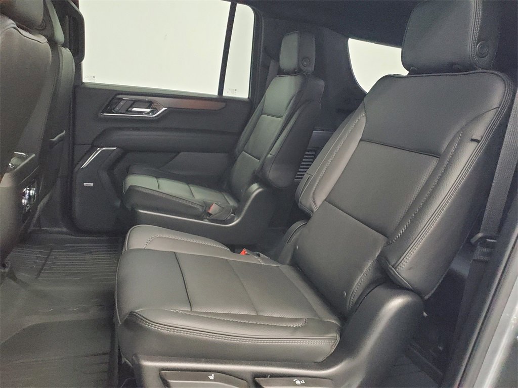New 2026 GMC Yukon XL Denali w/ LPO, Floor Liner Package image 28