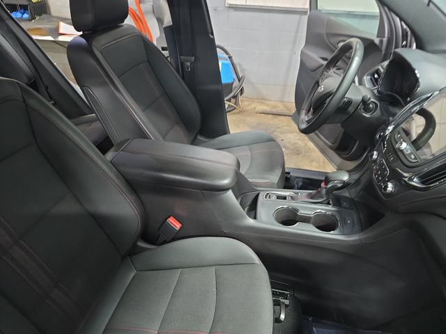 Used 2023 Chevrolet Equinox RS AWD/4WD image 14