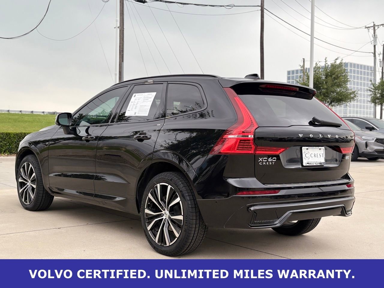 Certified 2024 Volvo XC60 B5 Plus w/ Protection Package Premier AWD/4WD image 8