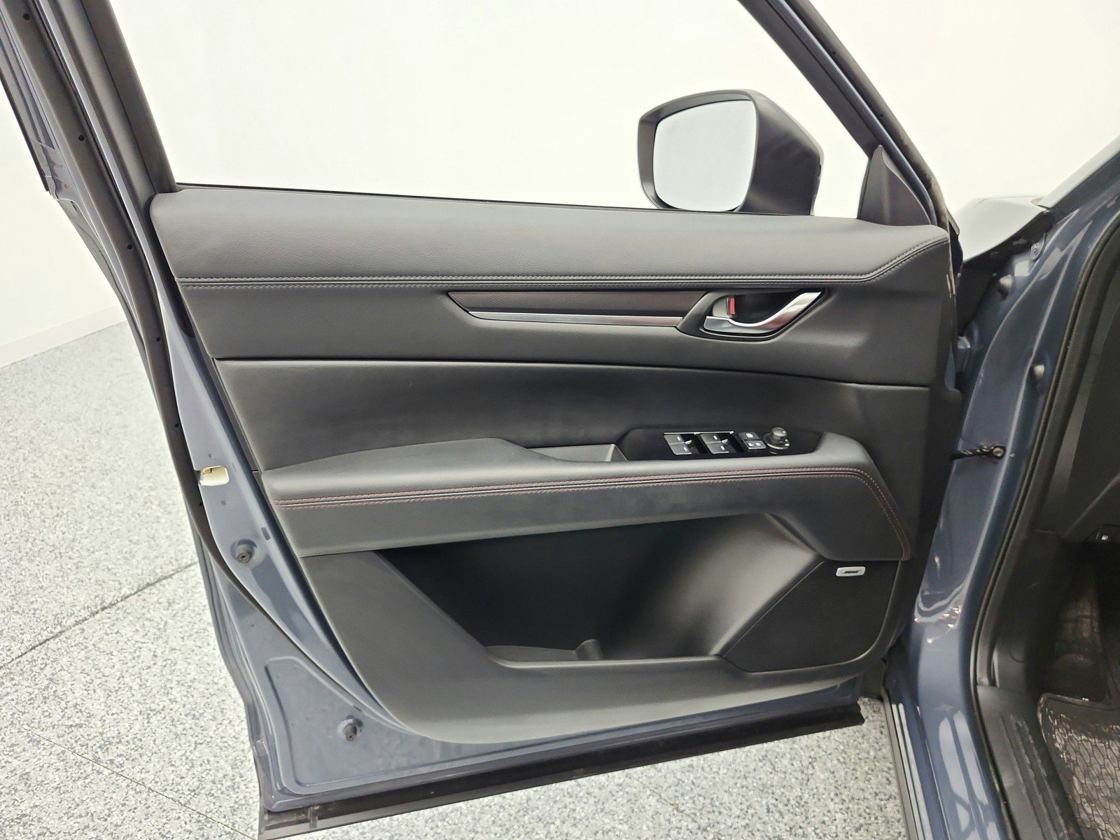 Used 2023 MAZDA CX-5 Carbon Edition image 15