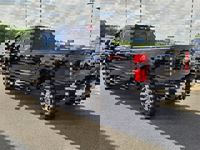 New 2025 Ford F250 Lariat w/ Lariat Ultimate Package image 8